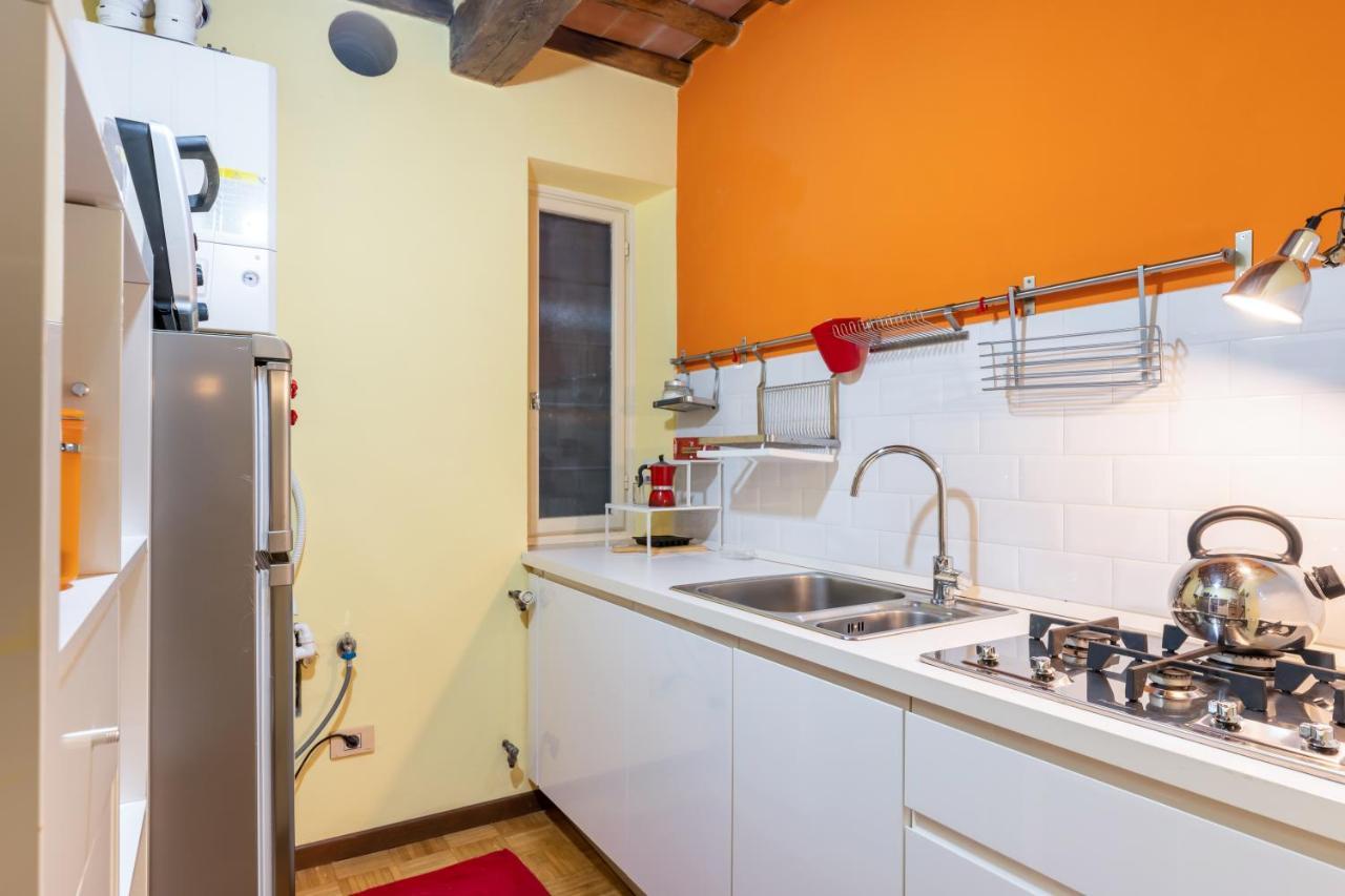 Piazza Napoleone Lovely Central Apartment ลุคคา ภายนอก รูปภาพ